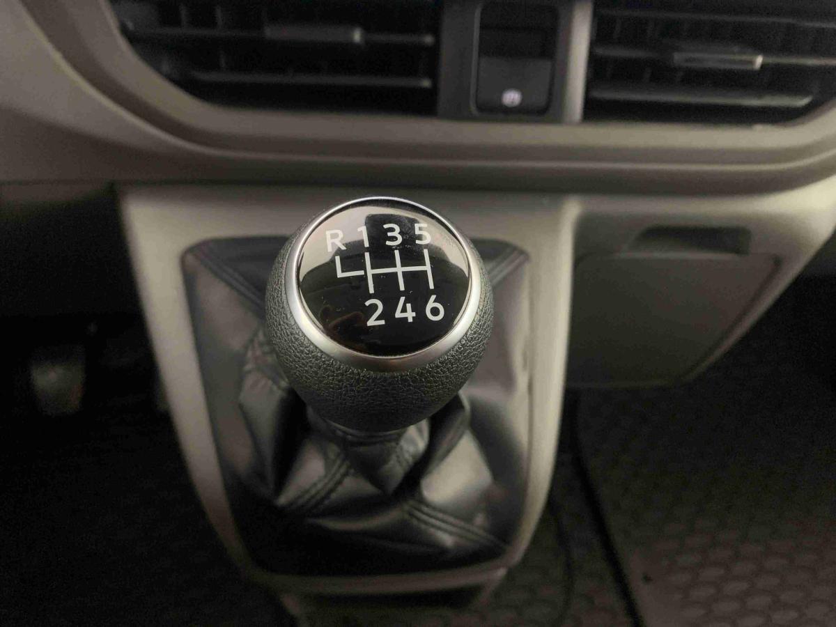 volkswagen-transporter-2025-diesel-1996cc