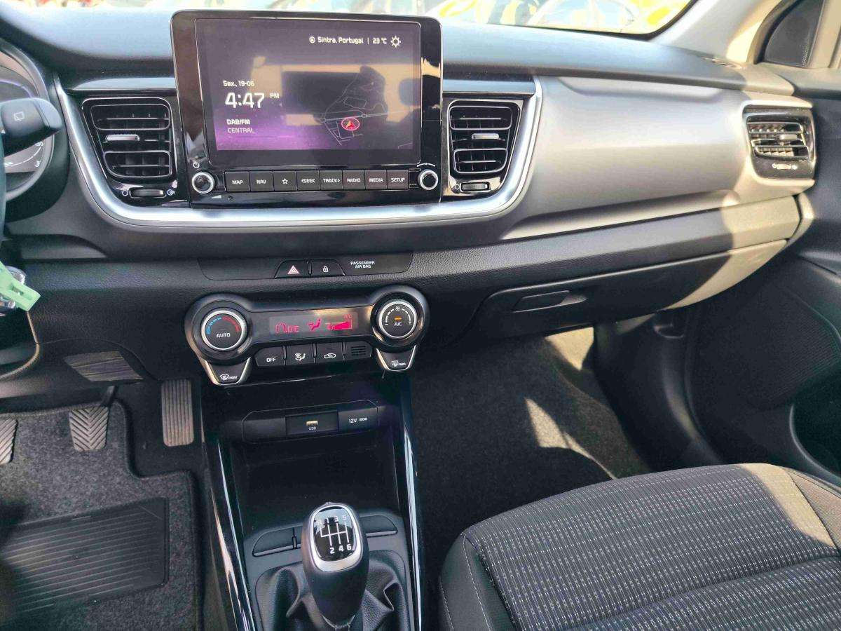 kia-stonic-2025-gasolina-998cc