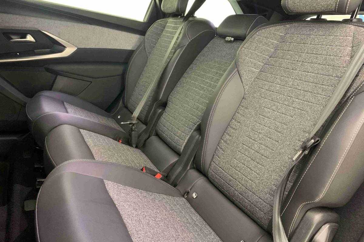 peugeot-5008-2025-gasolina-1199cc