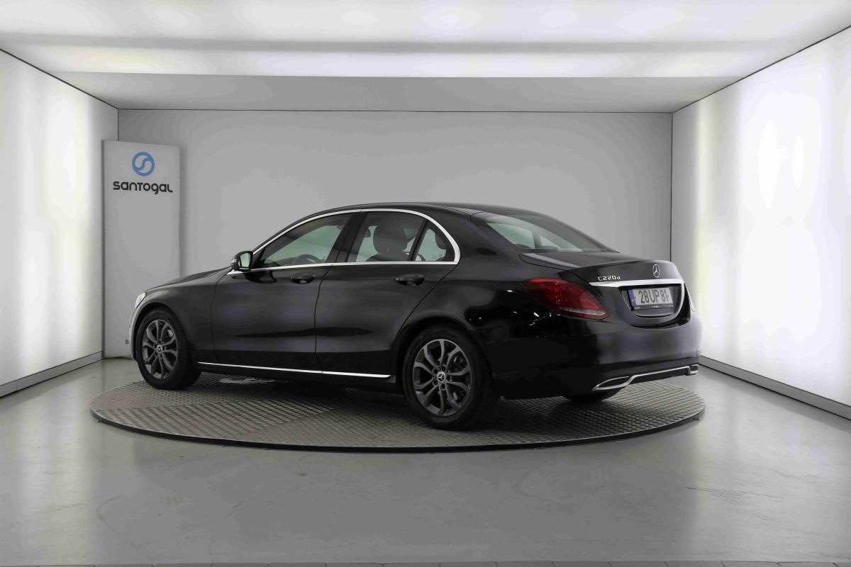 mercedes-benz-220-2018-diesel-2143cc