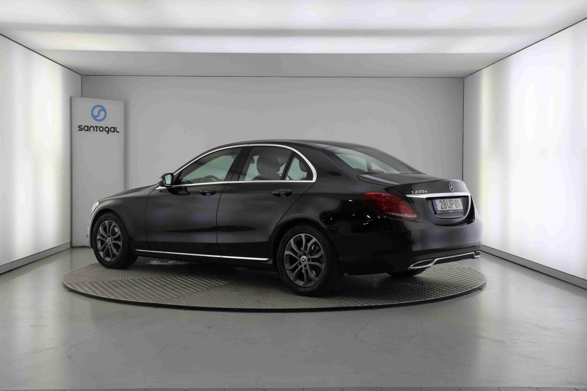 mercedes-benz-220-2018-diesel-2143cc