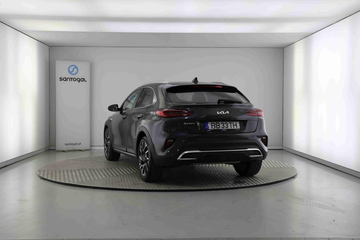 kia-xceed-2023-gasolina-998cc