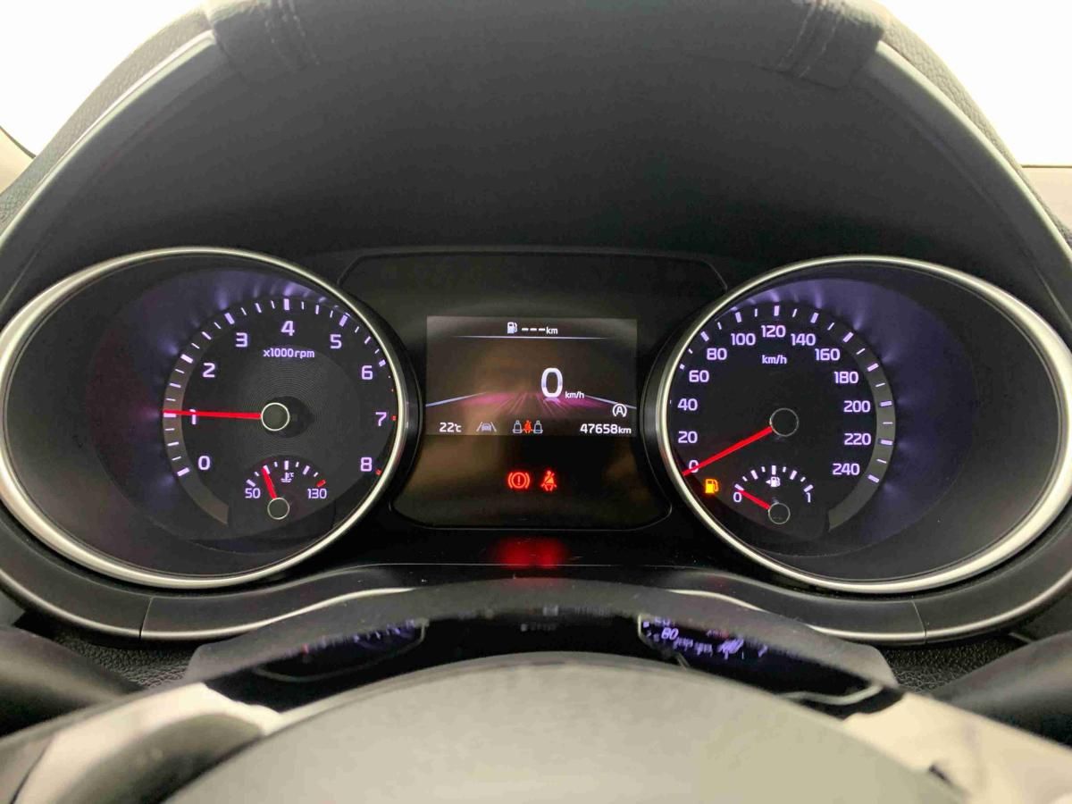 kia-xceed-2023-gasolina-998cc