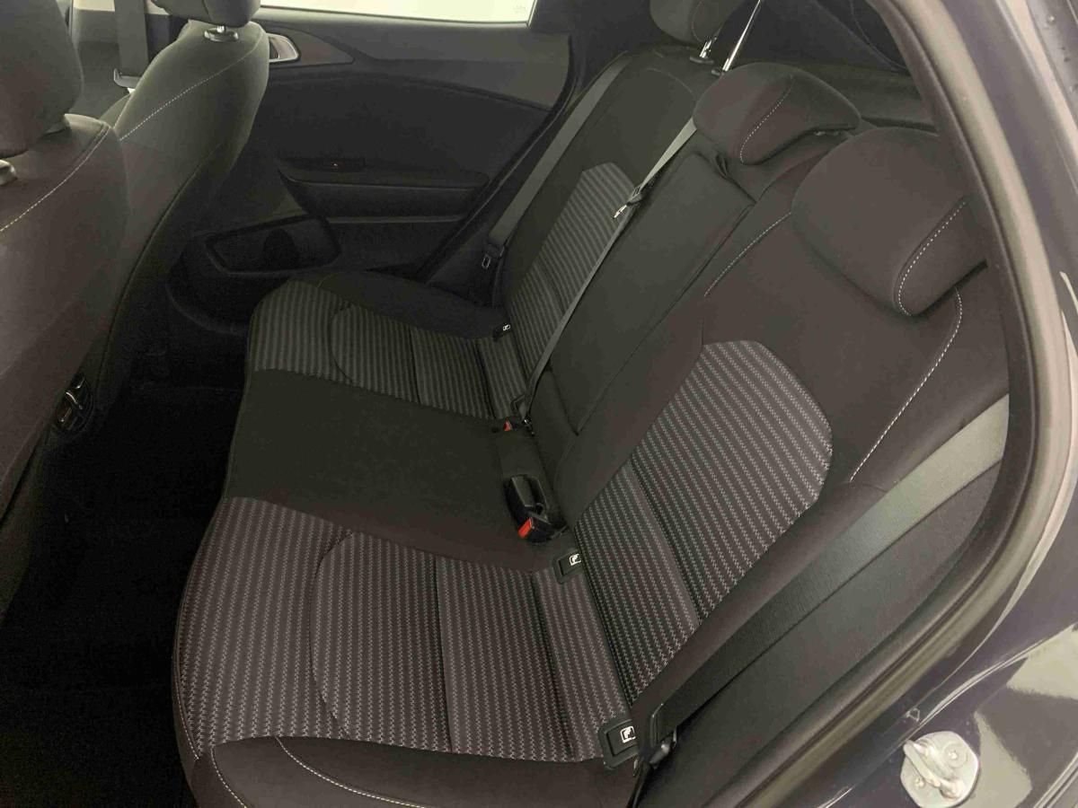 kia-xceed-2023-gasolina-998cc