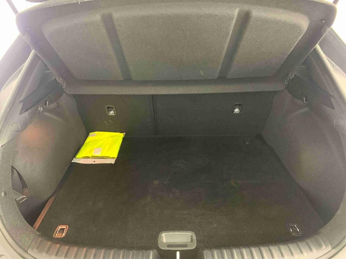 kia-xceed-2023-gasolina-998cc
