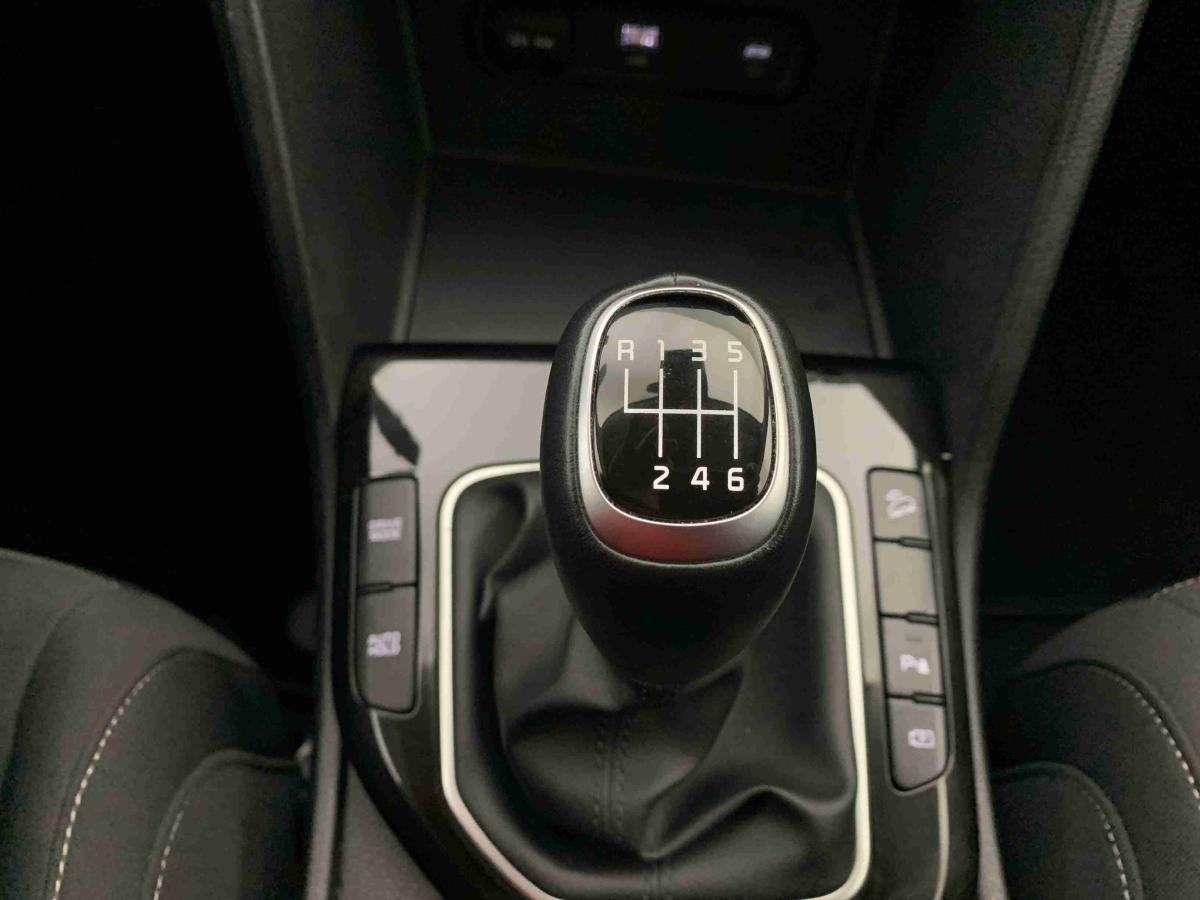 kia-sportage-2025-gasolina-1598cc