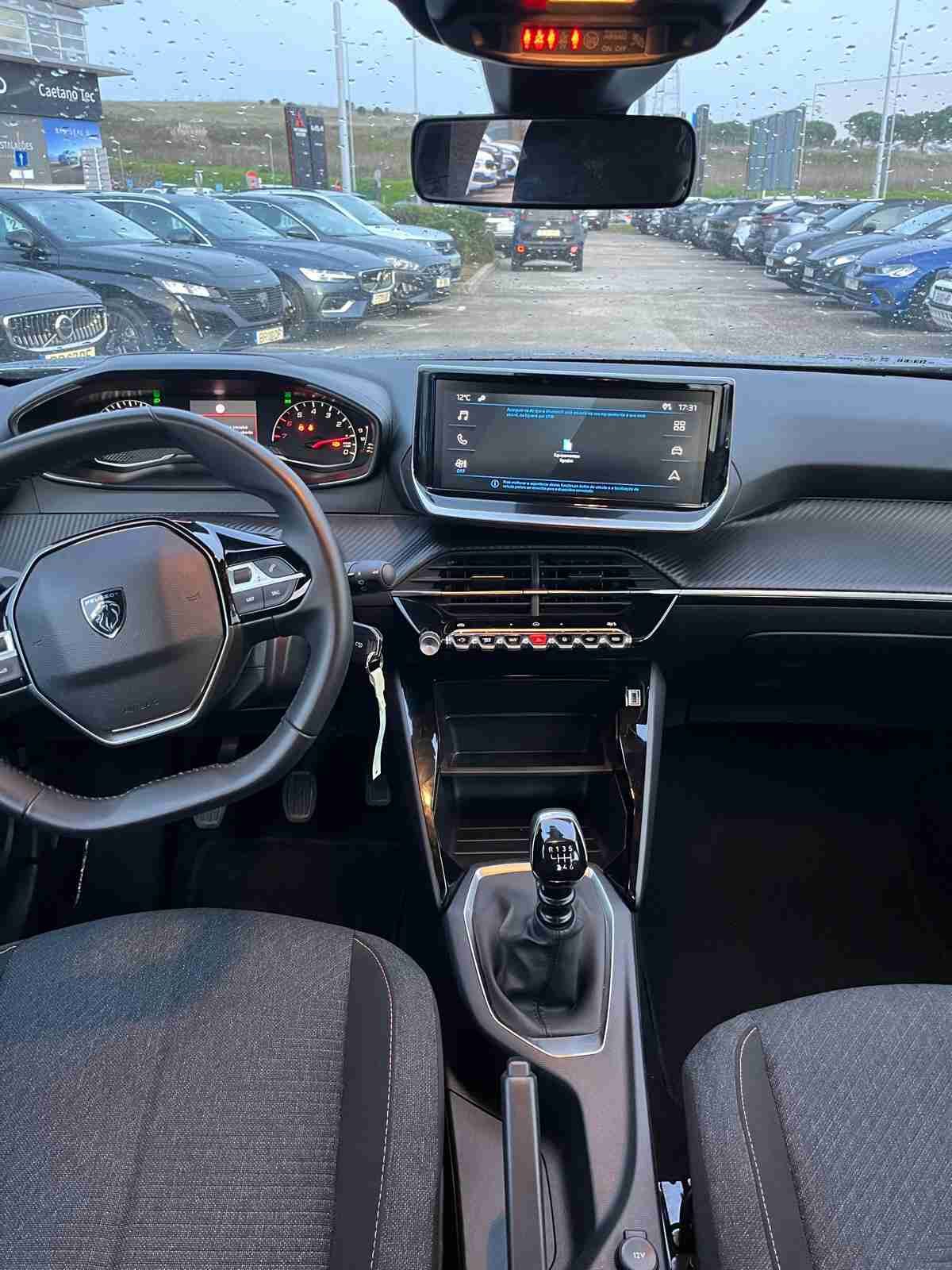 peugeot-2008-2025-gasolina-1199cc