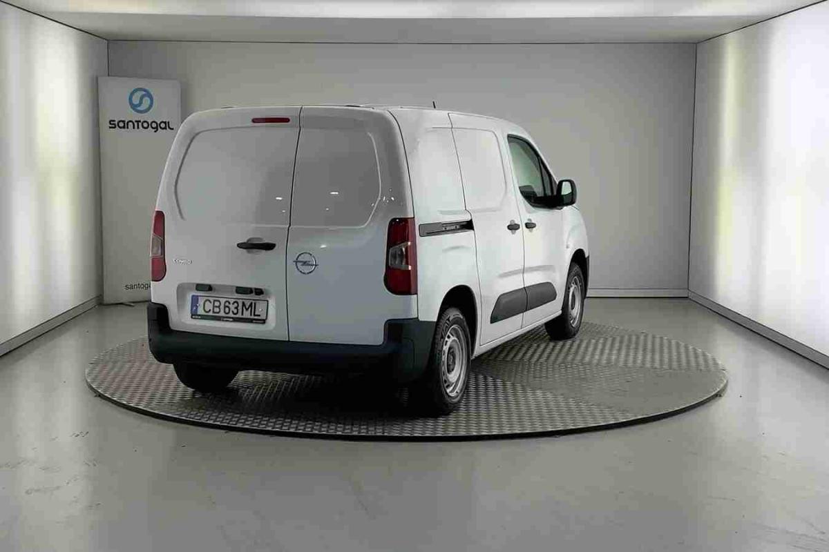 opel-combo-2025-diesel-1499cc