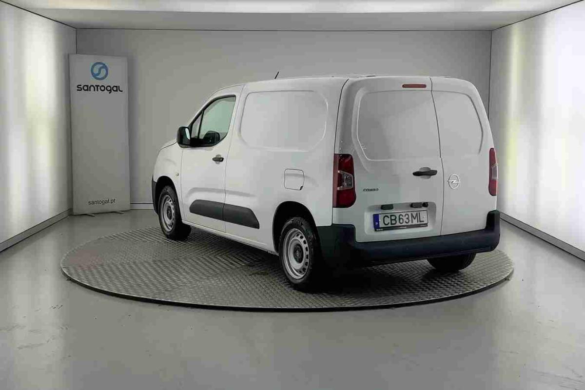 opel-combo-2025-diesel-1499cc