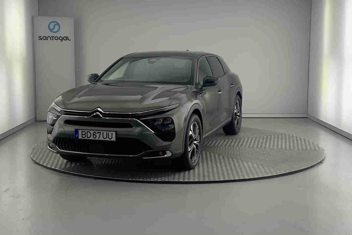 citroen-c5-x-2023-hibrido-1598cc