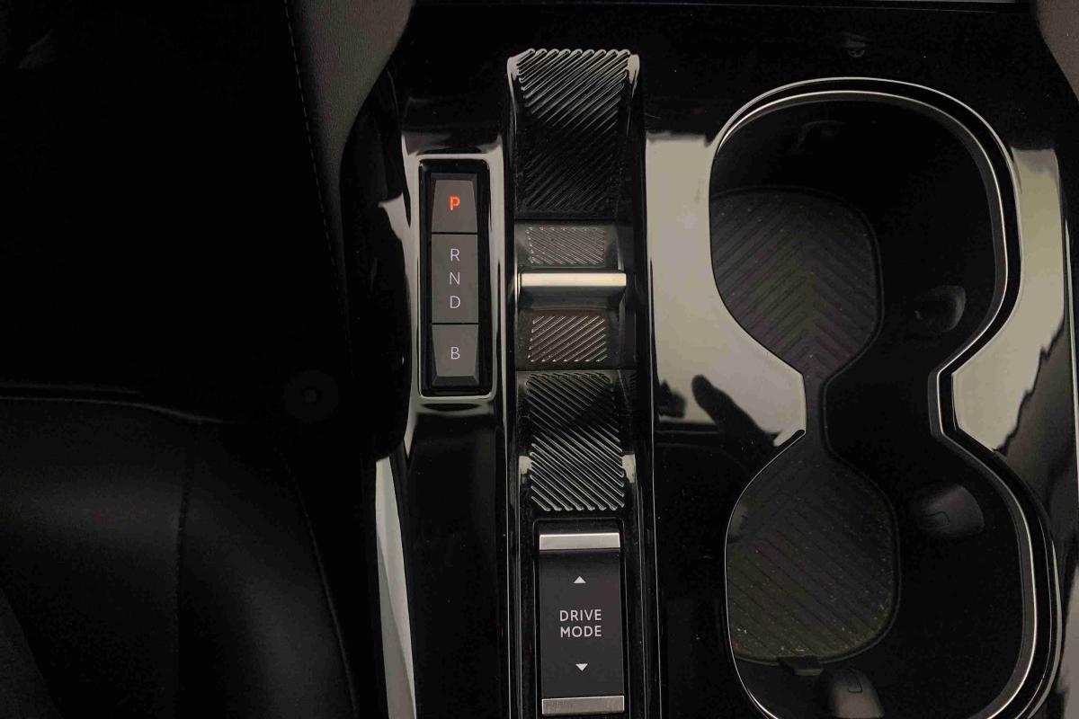 citroen-c5-x-2023-hibrido-1598cc