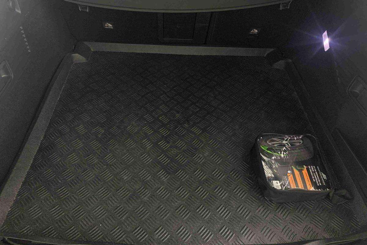 citroen-c5-x-2023-hibrido-1598cc