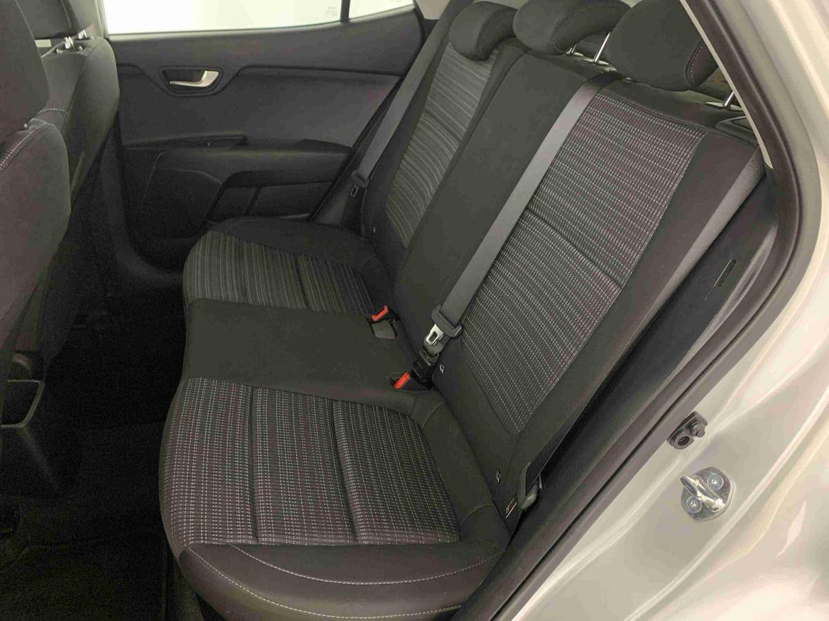kia-stonic-2025-gasolina-998cc