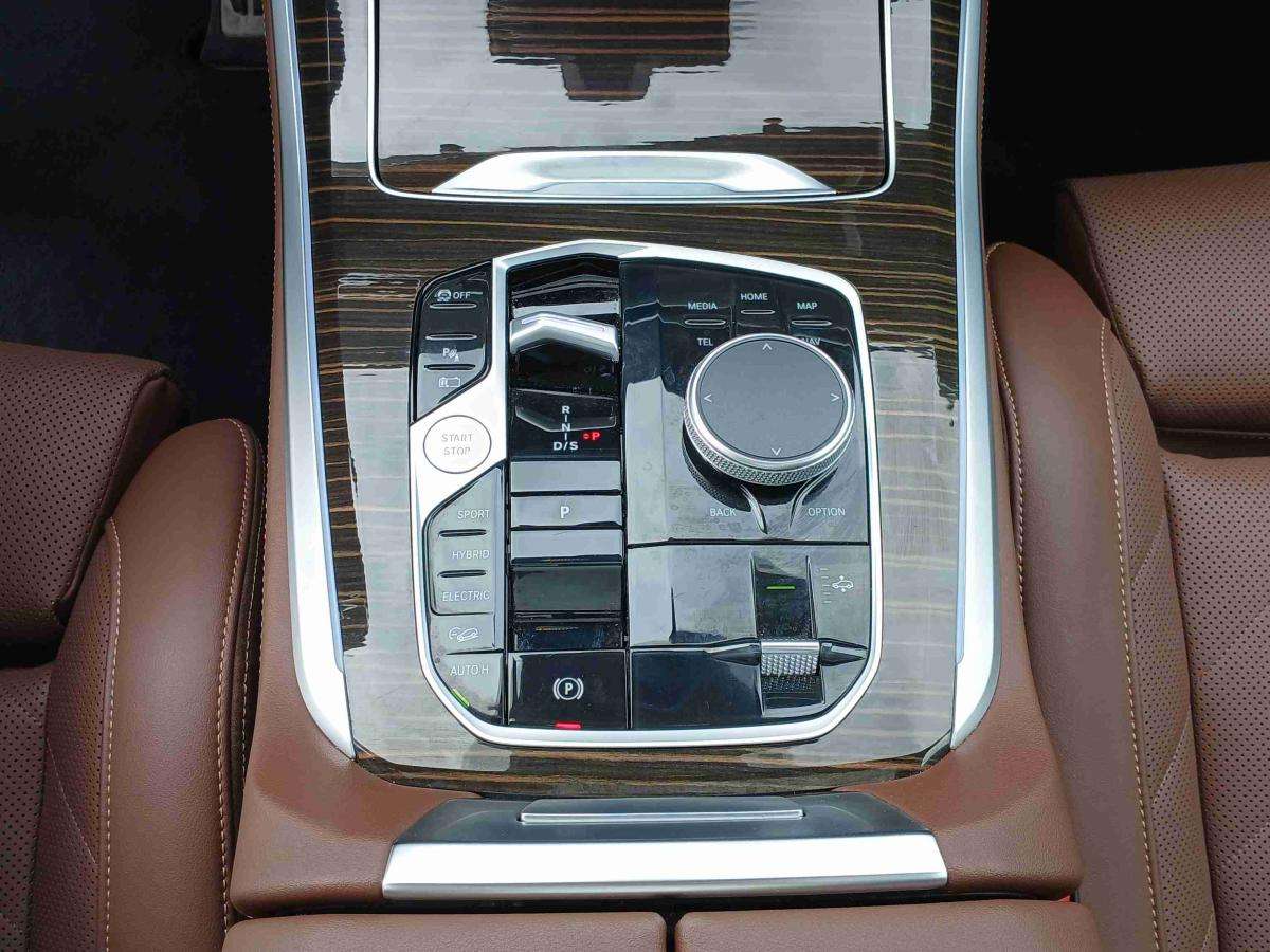 bmw-x5-2025-hibrido-2998cc