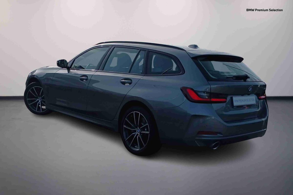 bmw-serie-3-330e-xdrive-2024-gasolina-1998cc