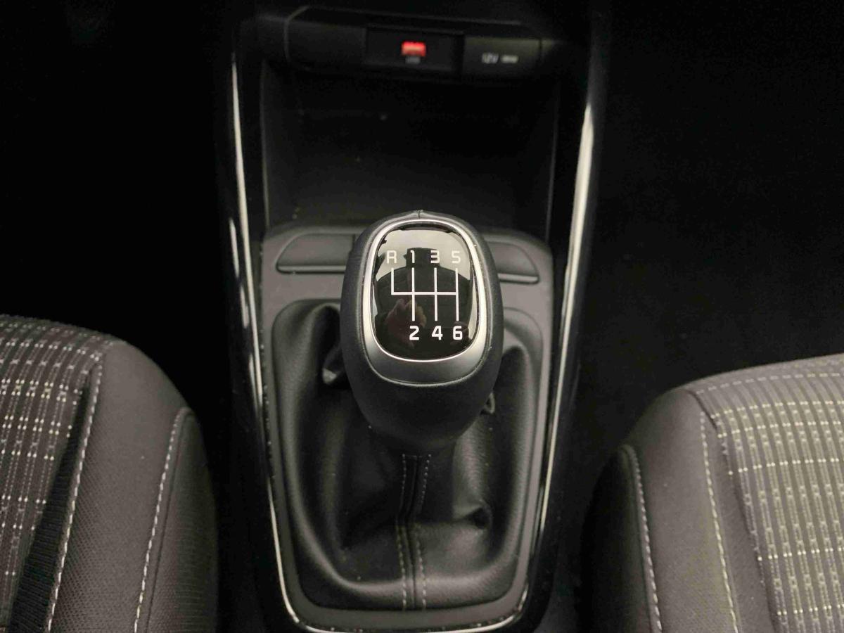 kia-stonic-2025-gasolina-998cc