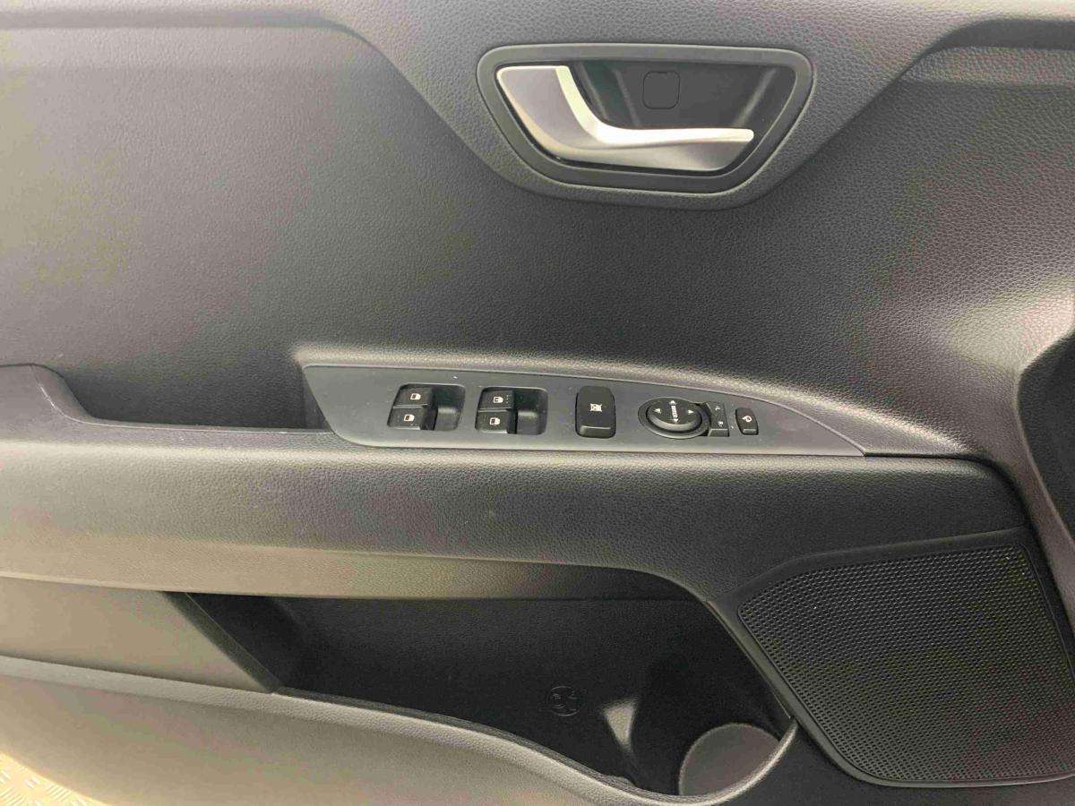 kia-stonic-2025-gasolina-998cc