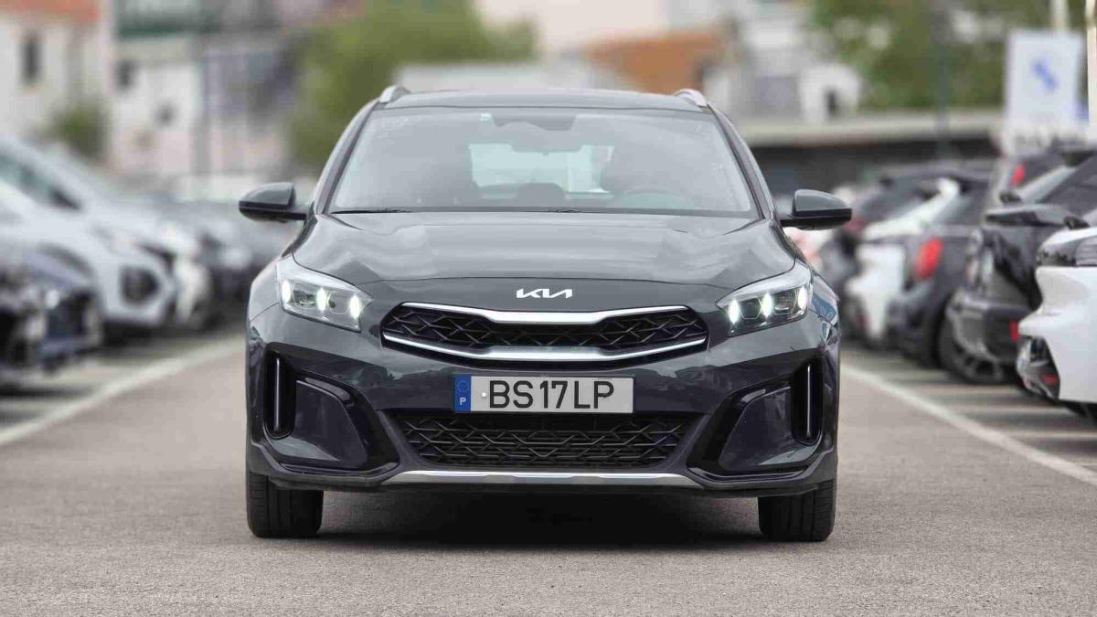 kia-xceed-2025-gasolina-998cc
