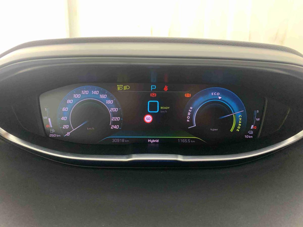 peugeot-3008-2023-hibrido-1598cc