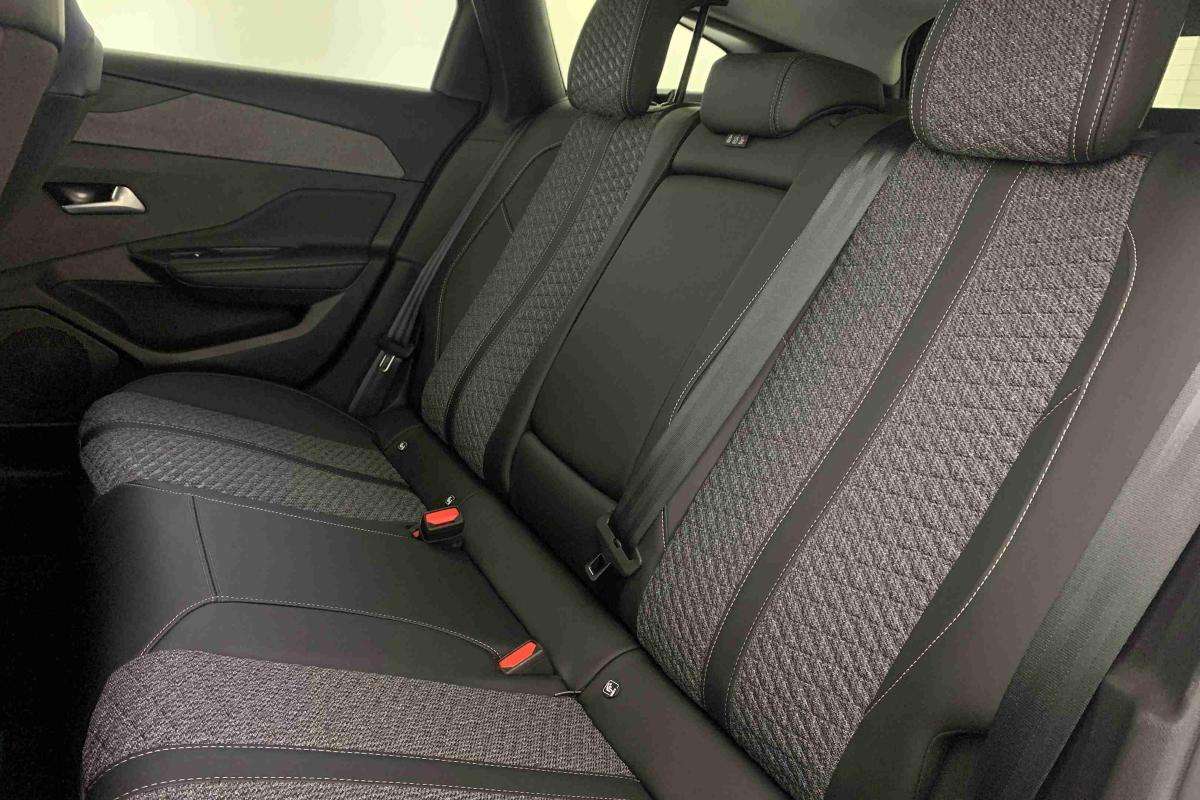 peugeot-308-sw-2026-gasolina-1199cc
