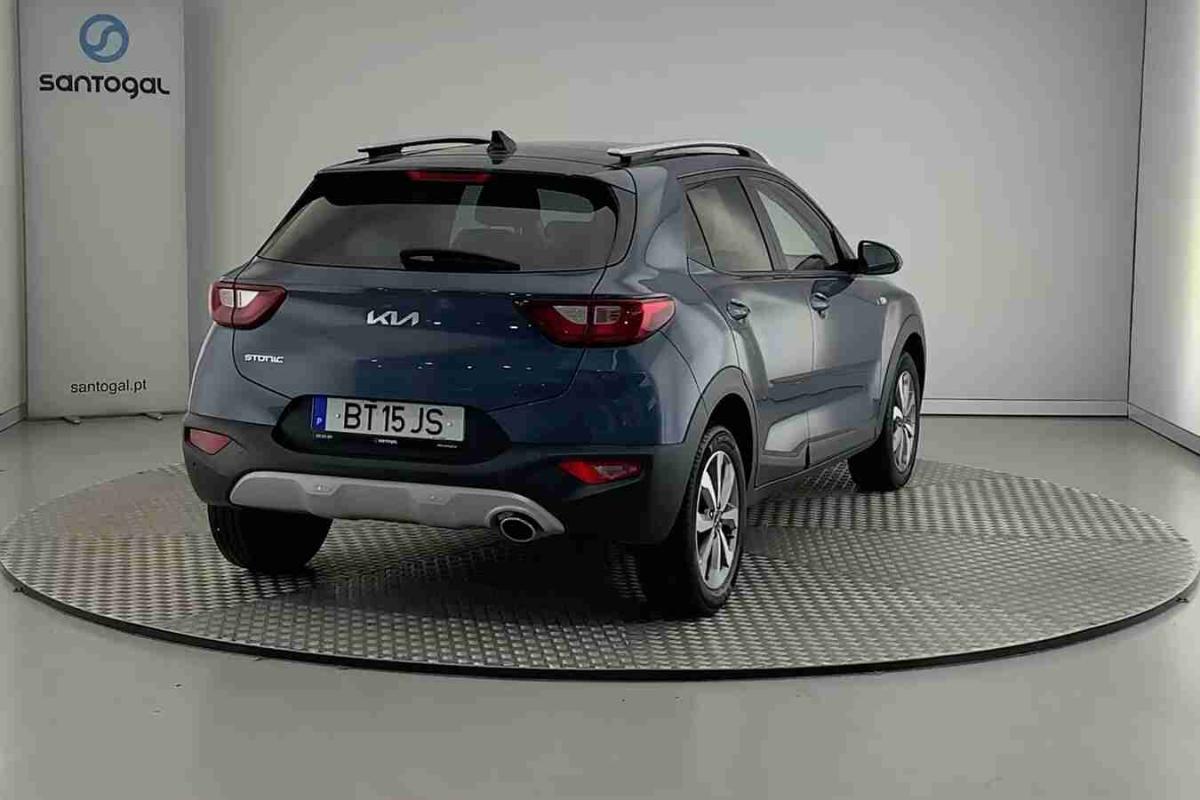 kia-stonic-2025-gasolina-1197cc