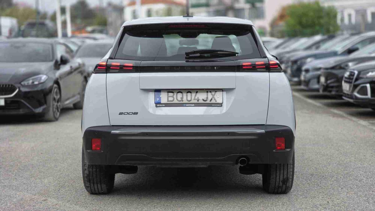 peugeot-2008-2025-gasolina-1199cc