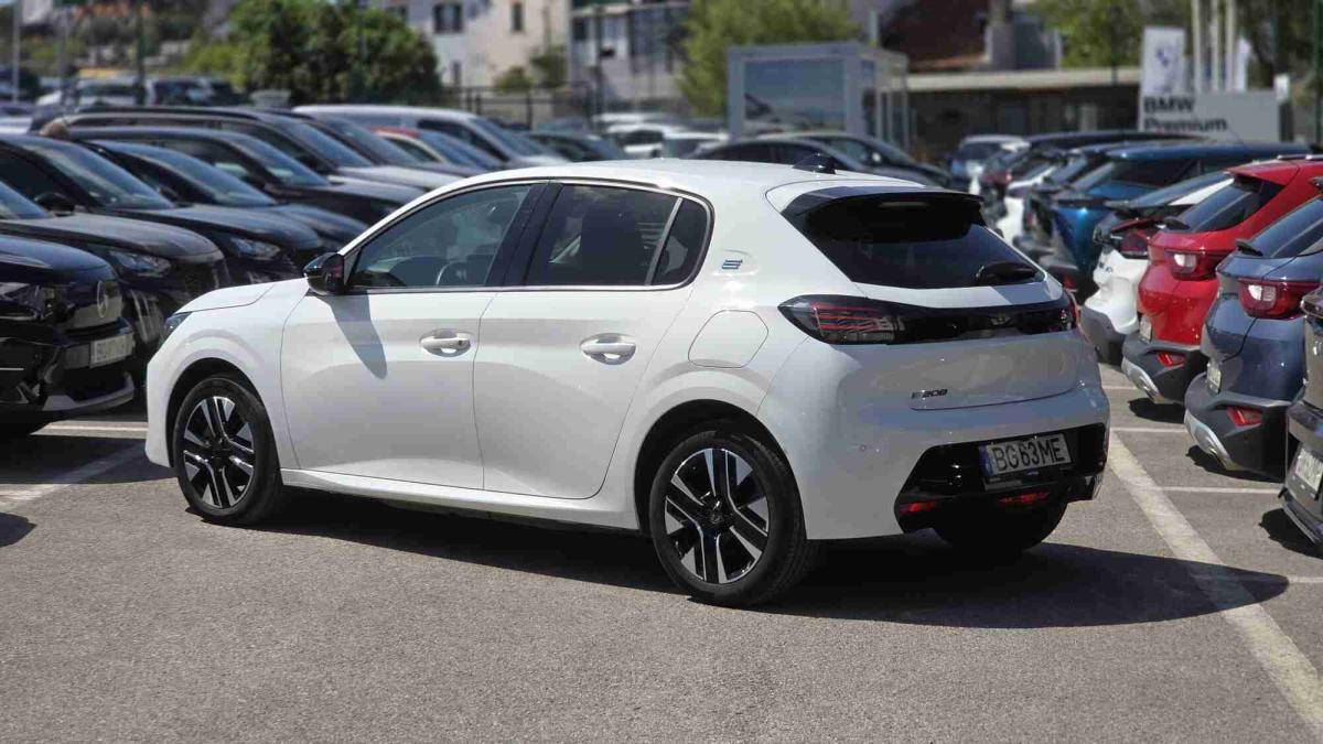 peugeot-e-208-2024-eletrico-0cc