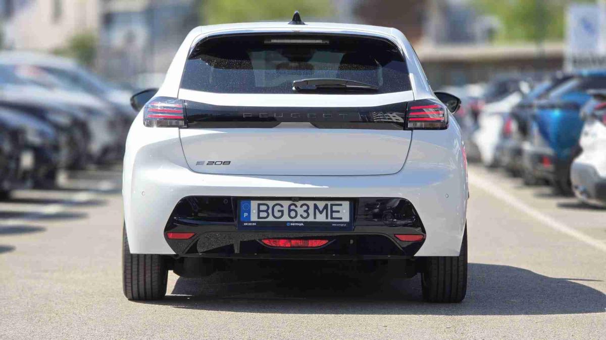 peugeot-e-208-2024-eletrico-0cc