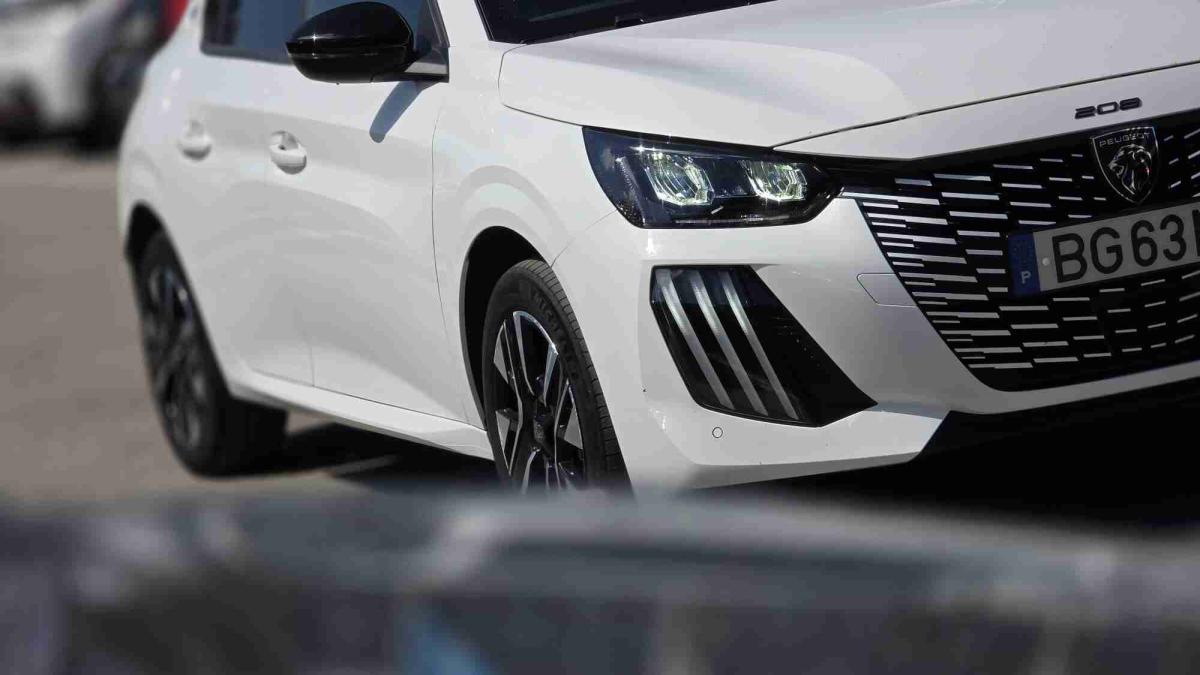 peugeot-e-208-2024-eletrico-0cc