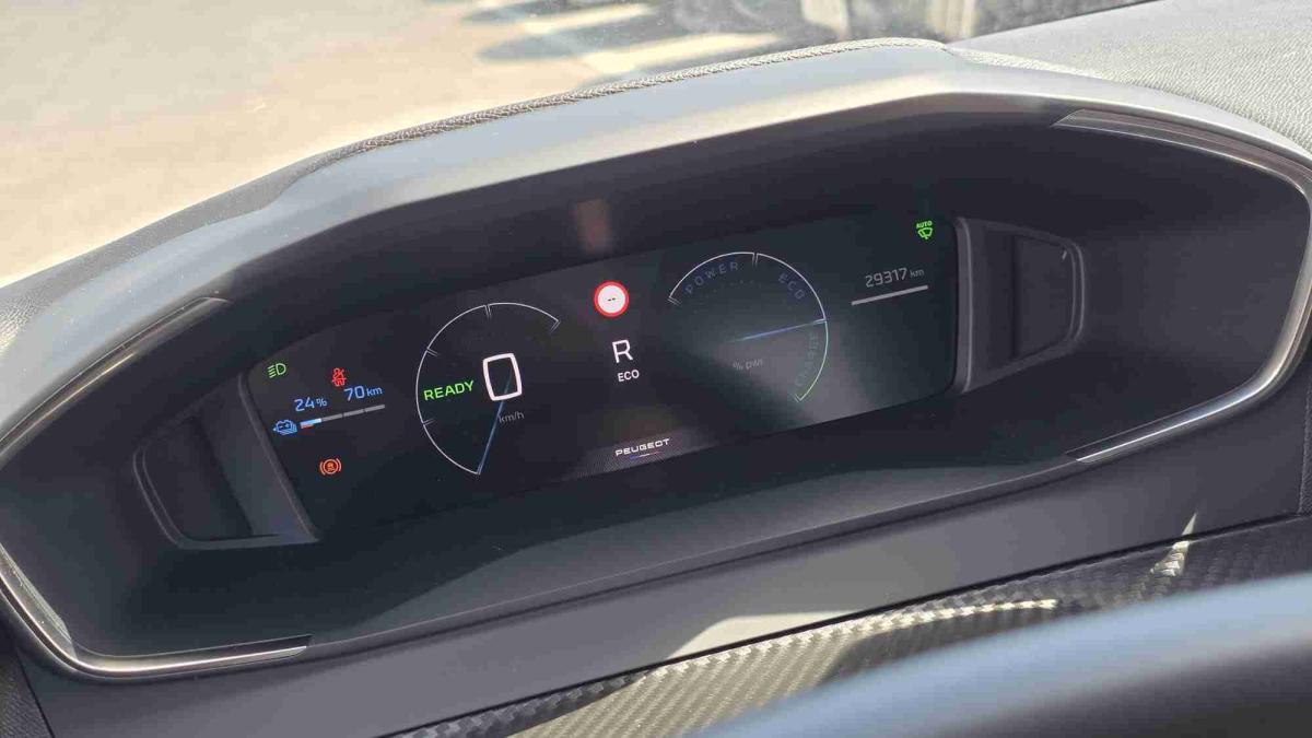peugeot-e-208-2024-eletrico-0cc