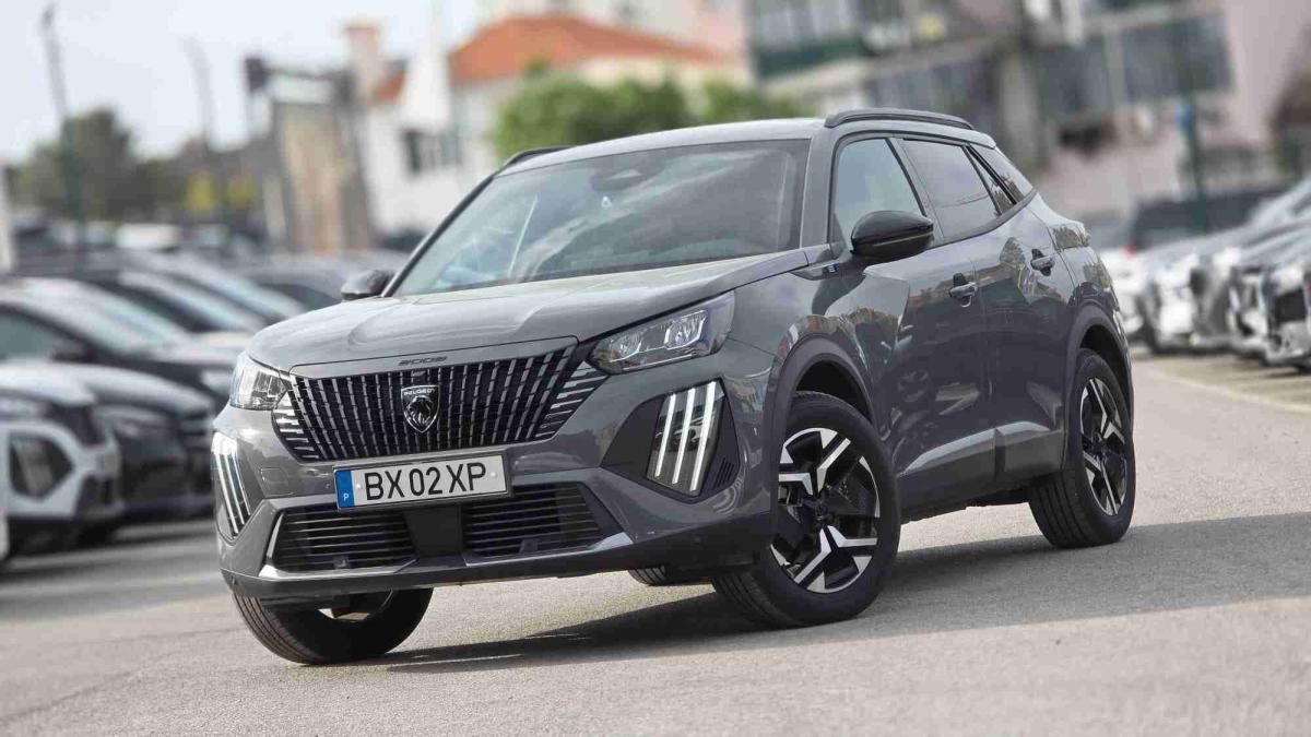 peugeot-e-2008-2025-eletrico-0cc
