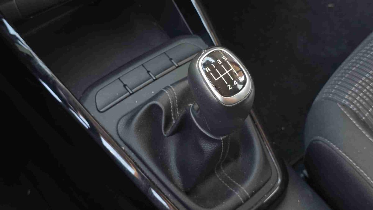 kia-stonic-2025-gasolina-998cc