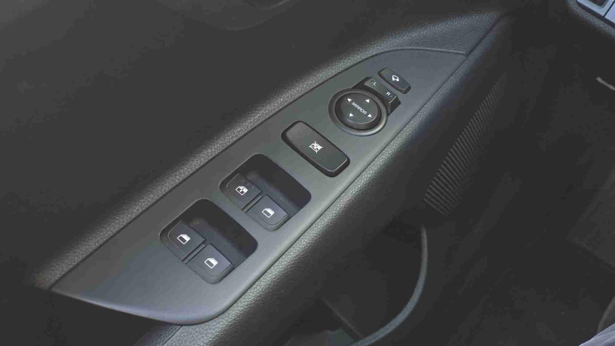 kia-stonic-2025-gasolina-998cc