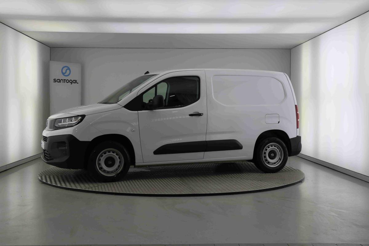opel-combo-2025-diesel-1499cc