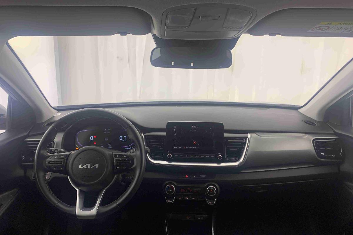 kia-stonic-2025-gasolina-1197cc