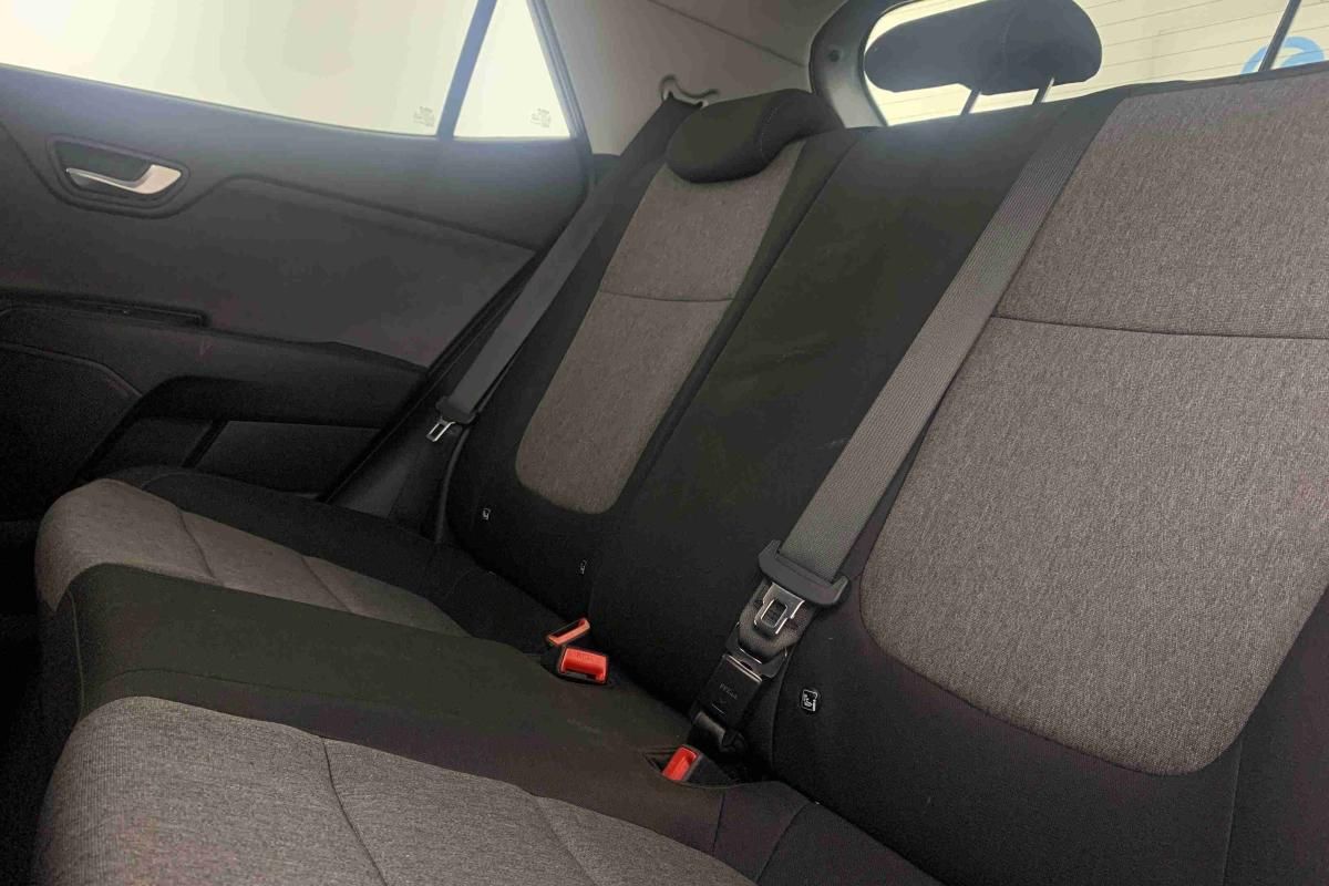 kia-stonic-2025-gasolina-1197cc