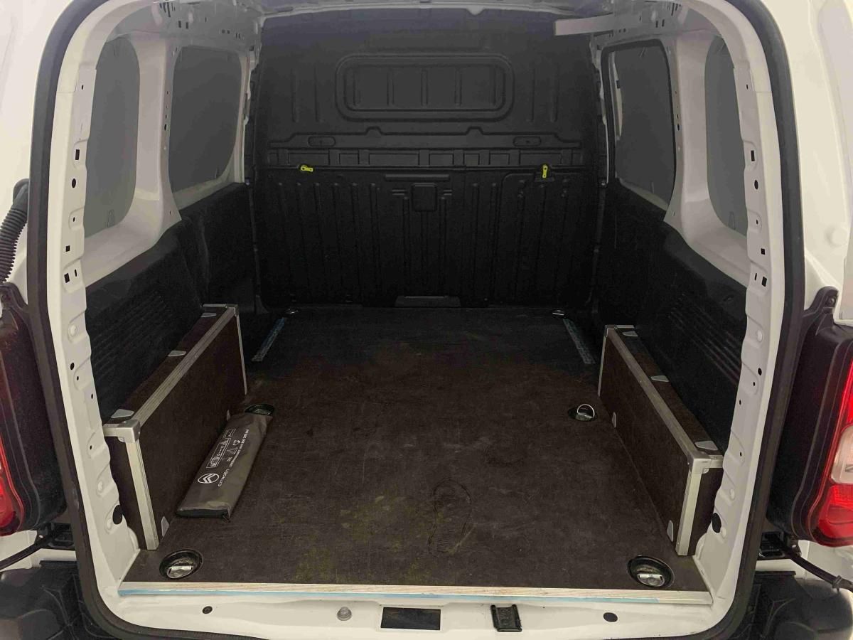 citroen-berlingo-2025-diesel-1499cc