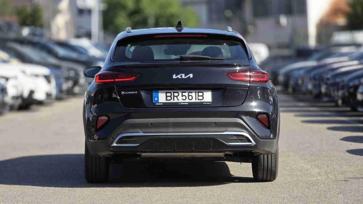 kia-xceed-2025-gasolina-998cc