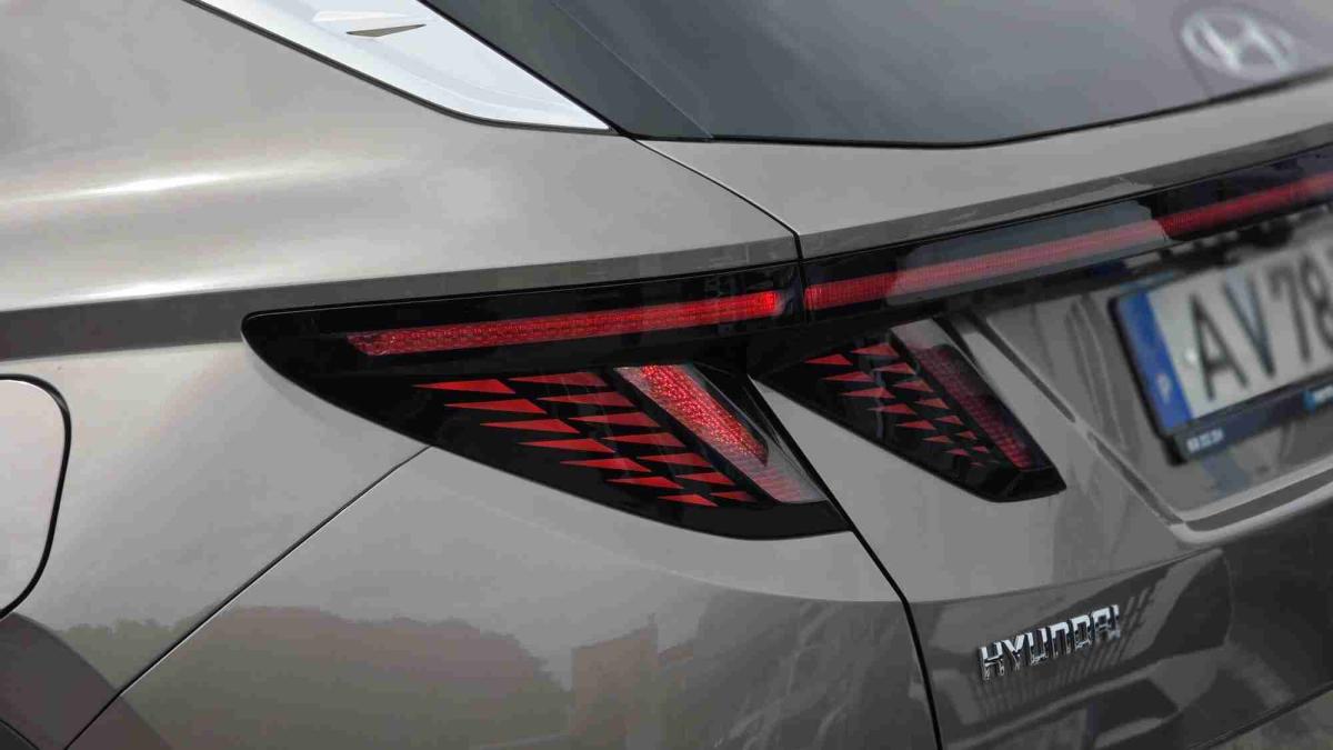 hyundai-tucson-2023-hibrido-1598cc