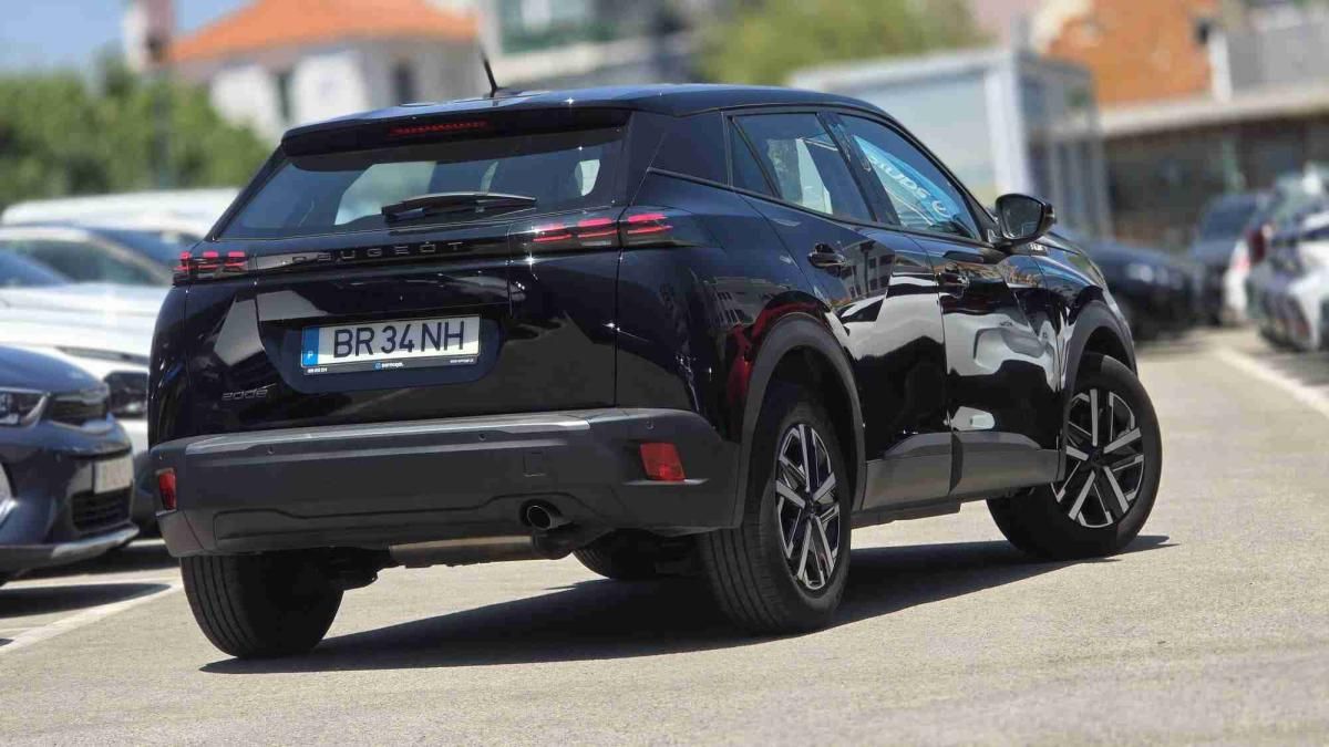 peugeot-2008-2025-gasolina-1199cc