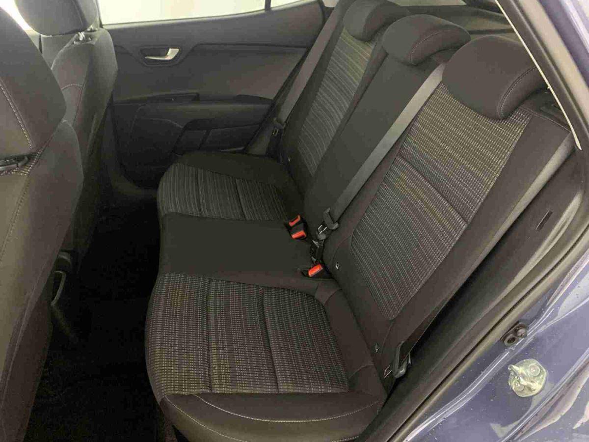 kia-stonic-2025-gasolina-998cc