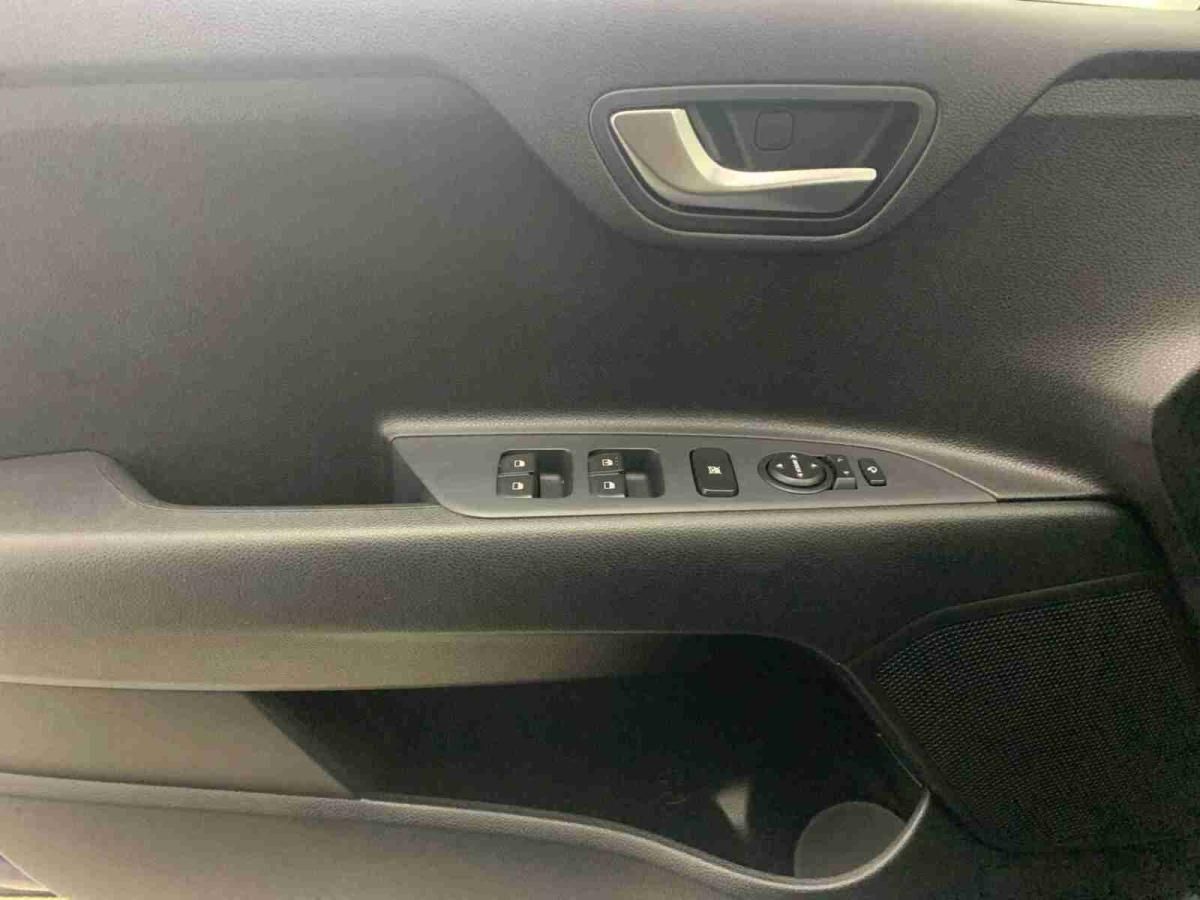 kia-stonic-2025-gasolina-998cc