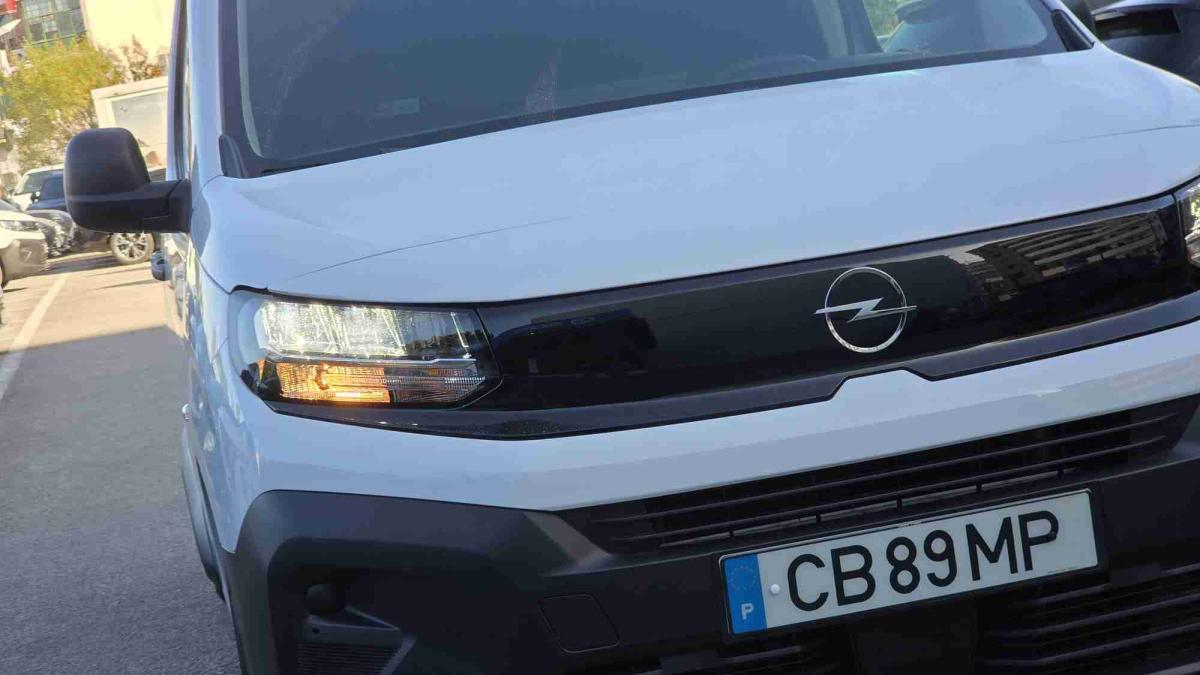 opel-combo-2025-diesel-1499cc