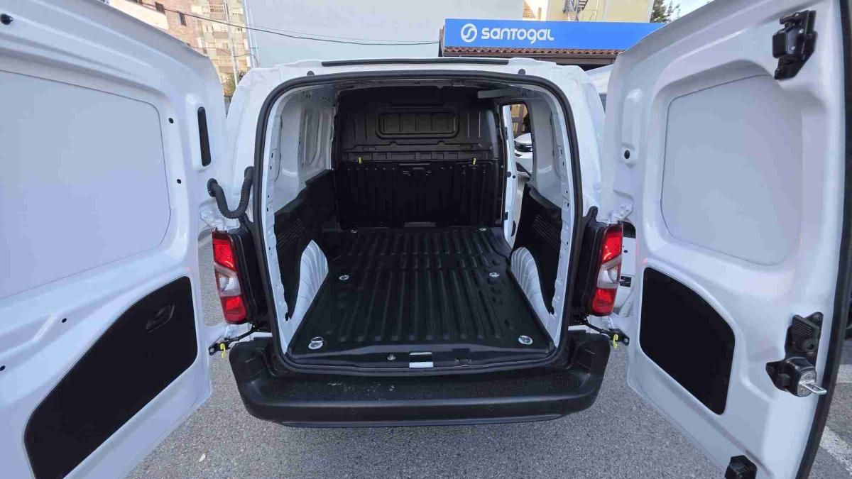 opel-combo-2025-diesel-1499cc