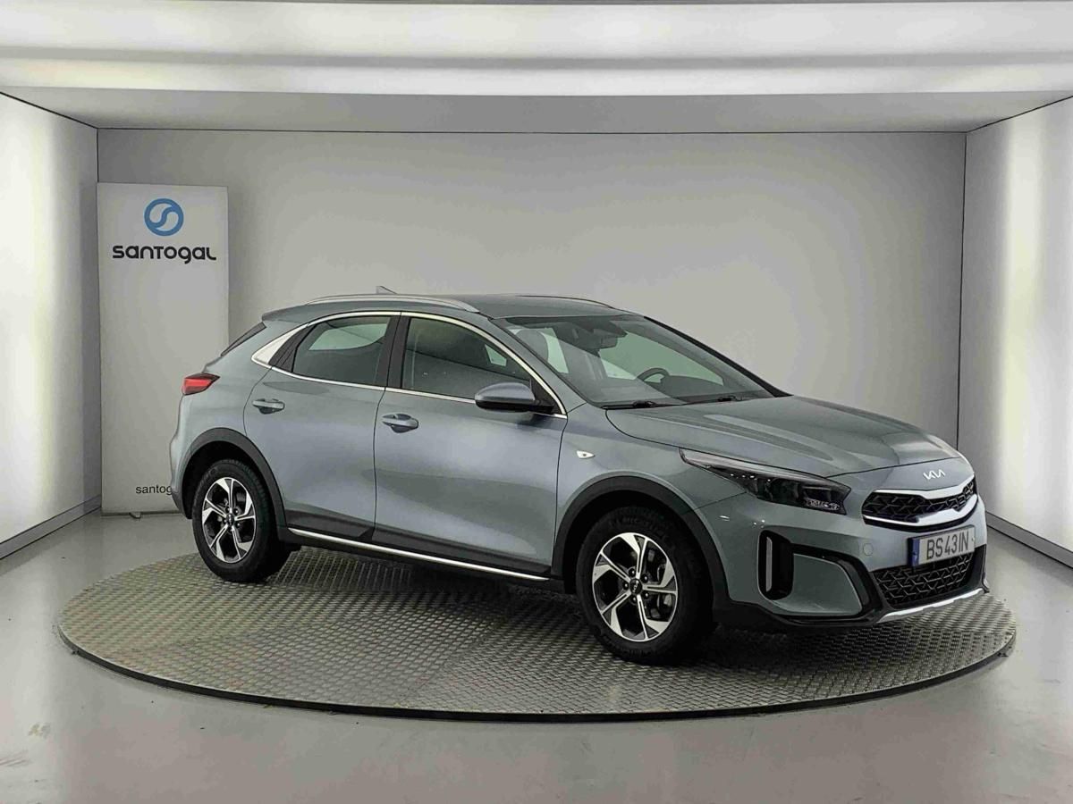 kia-xceed-2025-gasolina-998cc