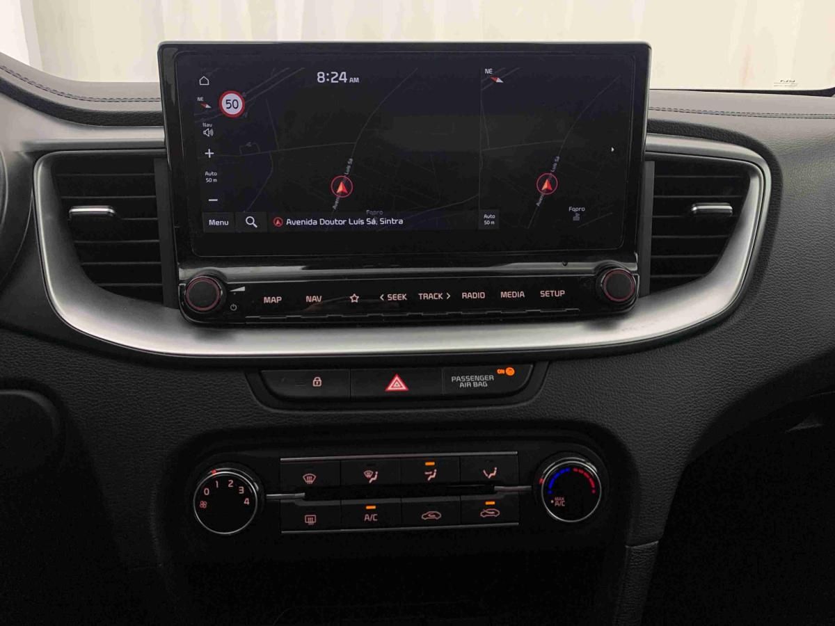 kia-xceed-2025-gasolina-998cc