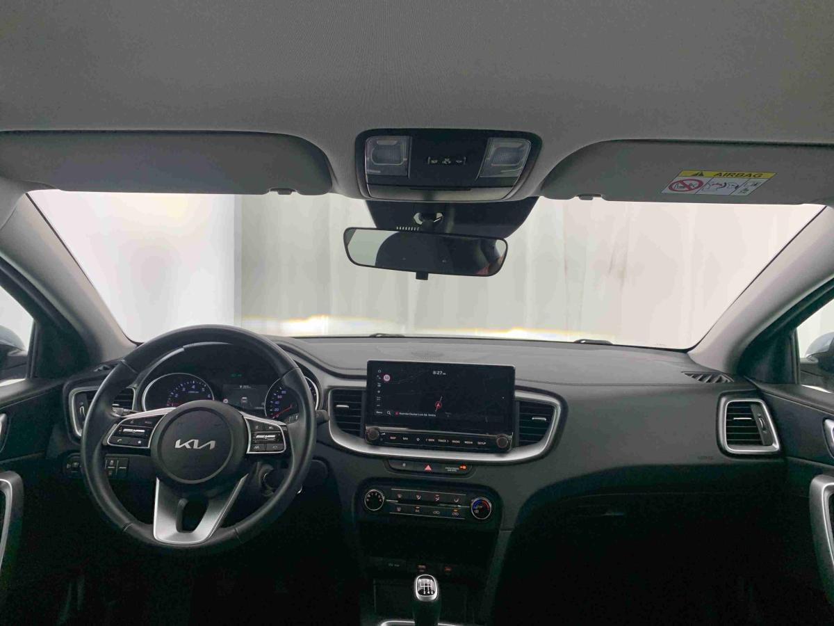 kia-xceed-2025-gasolina-998cc