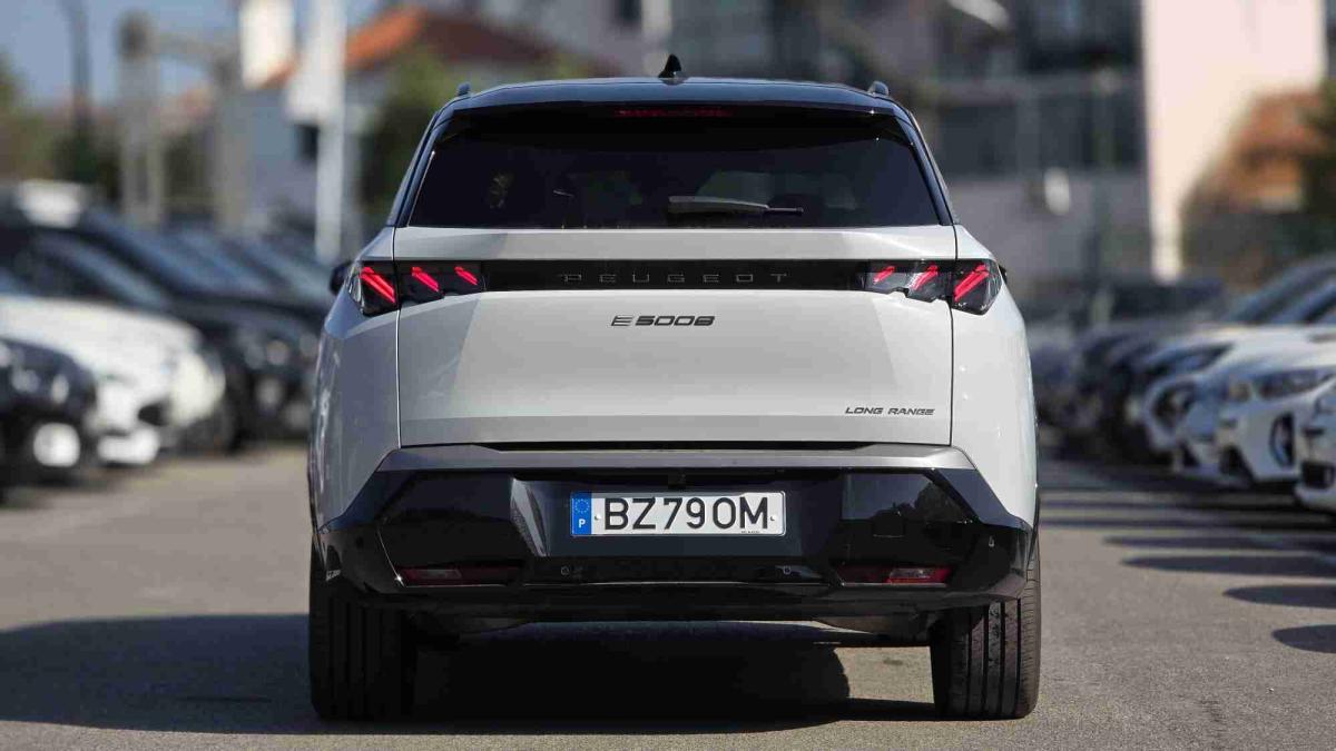 peugeot-5008-2025-eletrico-0cc