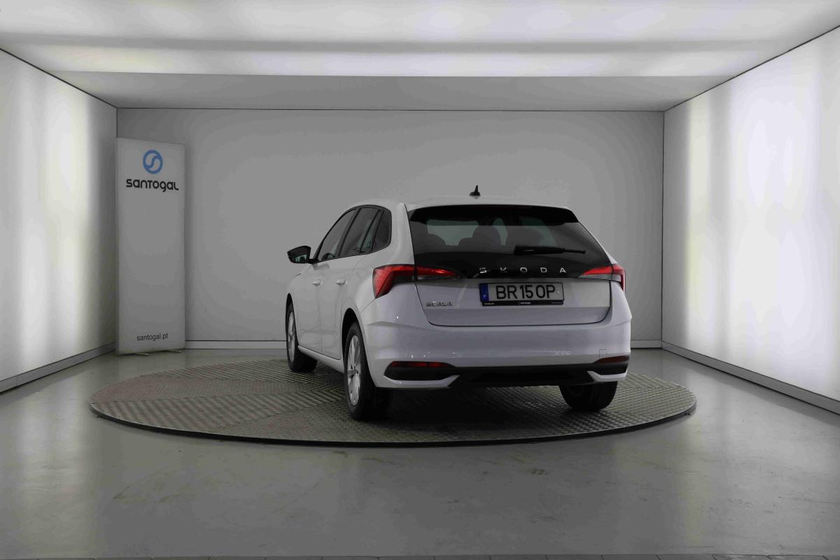 skoda-scala-2025-gasolina-999cc