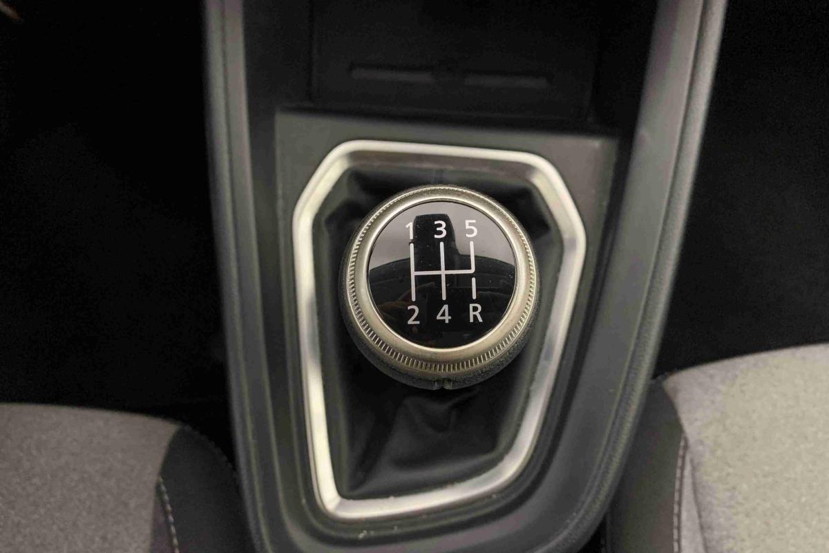 mitsubishi-colt-2025-gasolina-999cc